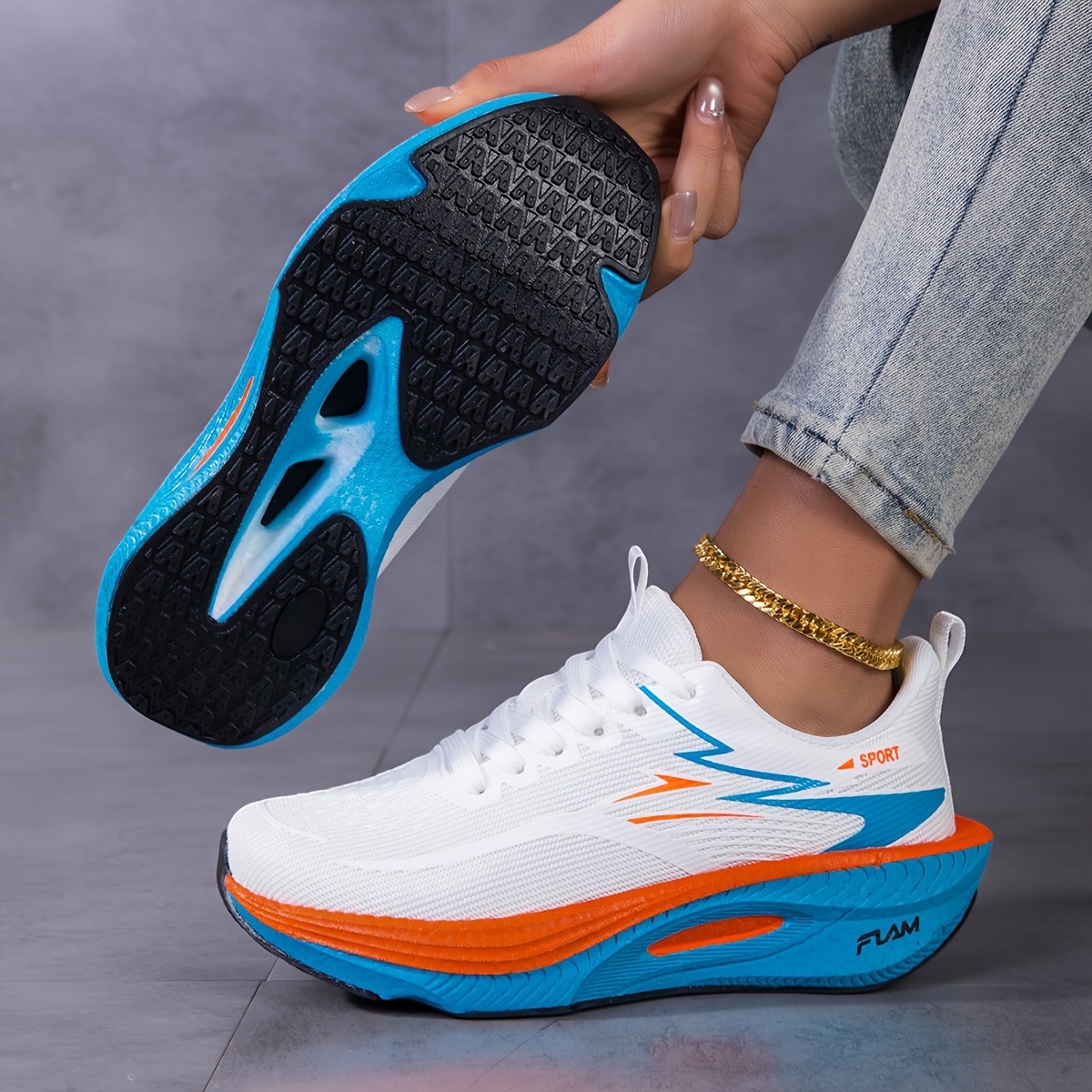 أحذية رياضية نسائية خفيفة الوز - مراجعة Running Gear Women وسعره